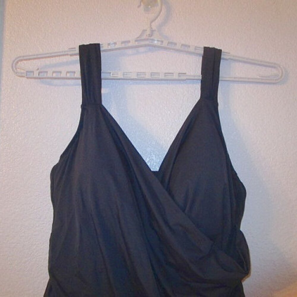 Jantzen One Piece Swimsuit Size 28W Slimming UPF Tummy Control Surplice Draped - Picture 3 of 12
